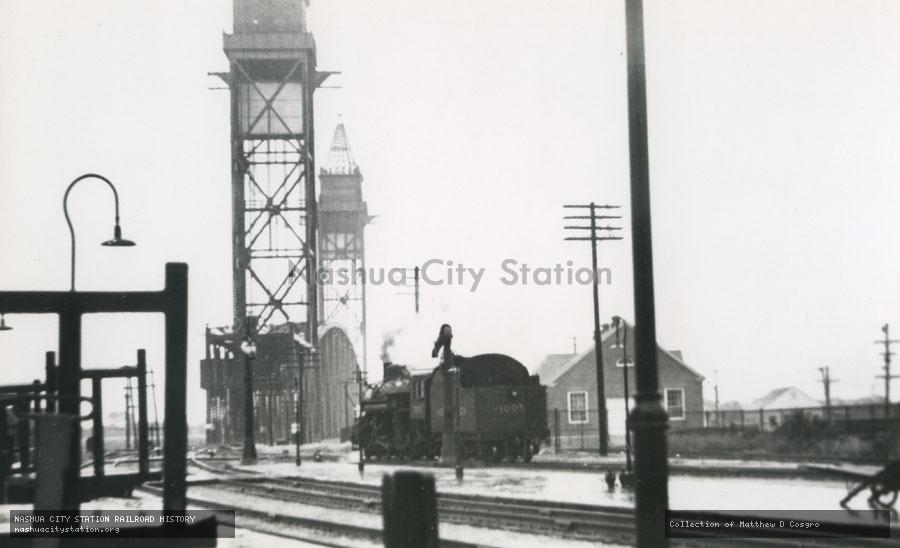 Postcard: New Haven Railroad #1005 at Buzzards Bay, Massachusetts
